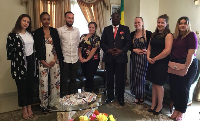 Etudiants infirmiers de l'IFITS accueillis par M. APERANO, maire de Port-Gentil au Gabon