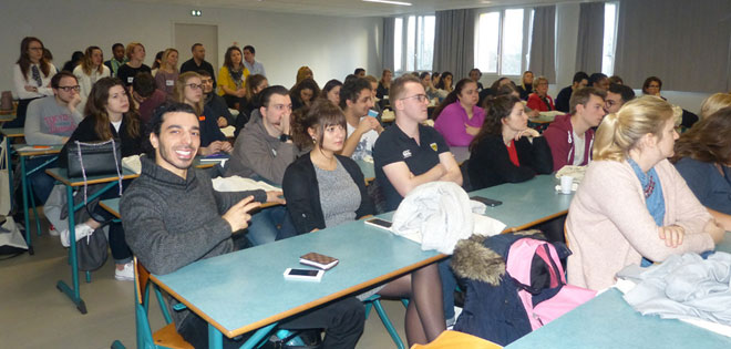 Rencontre internationale étudiante en anesthésie : le public lors des interventions