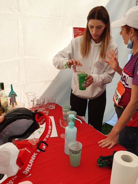 Stand étudiantes soisn infirmiers dansgers alcool